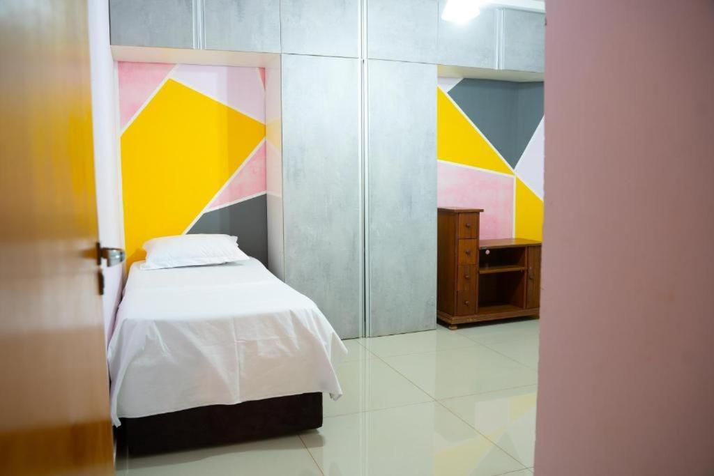 Quartos No Chacara Cachoeira Campo Grande *